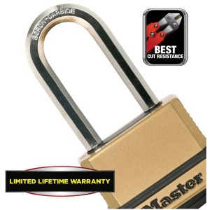 Master Lock Zahlenschloss, 56mm breit, aus Zink mit Messing-Finish und Borcarbid-Bügel.