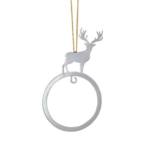 Meisenknödelhalter Hirsch: Grauer Metallring mit Hirsch-Motiv und Jutekordel zum Aufhängen.