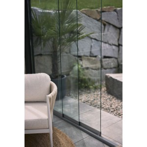 Parete scorrevole in vetro Biohort, vetro trasparente 4 m, grigio quarzo metallizzato per coperture per patio.