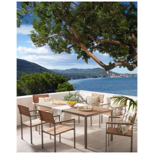 Set di sedie da giardino Beliani Viareggio, 6 sedie in teak con tavolo su terrazza.