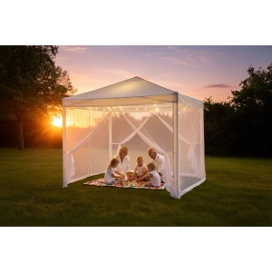 Tente de jardin Starlyf Gazebo blanche 3x3m avec moustiquaire et famille dans le jardin.