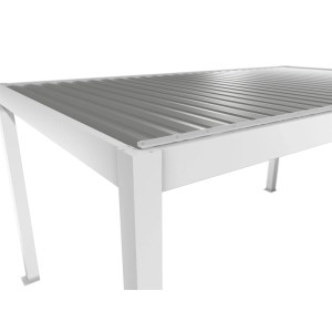 Pergola Biohort 5x3 m, copertura per patio bianco-argento con tetto a lamelle.