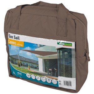 Voile d'ombrage triangulaire Windhager Cannes taupe 4x4x4 m emballée. Protection solaire pour jardin et terrasse.