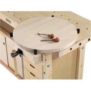 Établi Sjöbergs Nordic Plus 1.450 en bouleau avec support rond et outils.