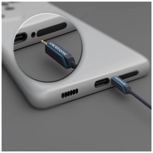 Adaptateur audio en Y Clicktronic : jack vers RCA pour smartphone et Hi-Fi.