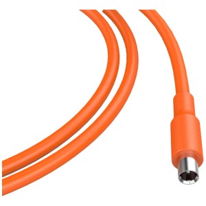 Cavo di ricarica auto arancione Jackery per modelli Explorer, robusto e flessibile.