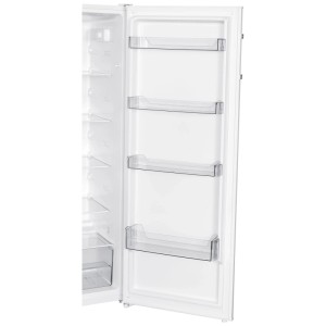 Offener, weißer Severin Standkühlschrank VKS8817 mit Einlegeböden und Türfächern.