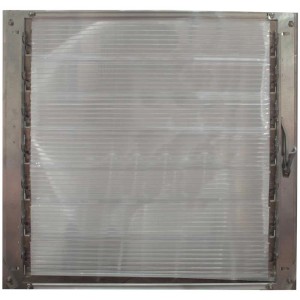 Ventilation latérale à lamelles pour serre, cadre argenté.