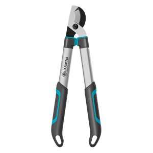 Cesoia per rami Gardena EasyCut S con principio di taglio bypass per rami fino a 45 mm di diametro.