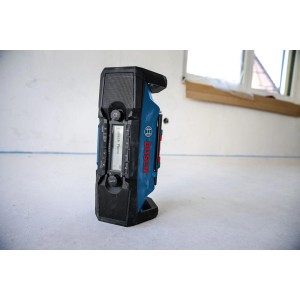 Bosch Professional GPB 18V-3SC radio a batteria con Bluetooth, DAB+ e FM. Radio da cantiere robusta.