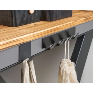 Hettich Klebe-Hakenleiste Typ 21 aus schwarzem Edelstahl mit 4 Haken unter Holzregal. Garderobenleiste selbstklebend.