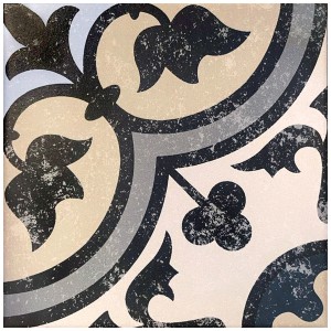 Piastrella decorativa Casablanca Saphir, 20x20 cm, smaltata opaca con motivo floreale nei toni del blu e del beige.