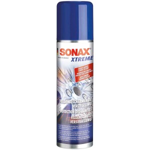 Spray de protection jantes Sonax Xtreme, flacon de 250 ml avec bouchon bleu, pour l'entretien auto.