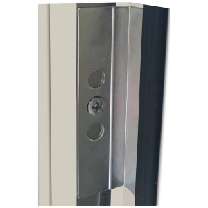 Loquet de porte-fenêtre en métal, accessoire de porte, gros plan.