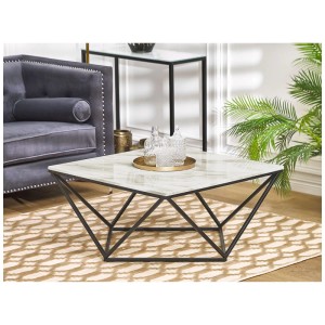 Table basse beige Beliani Malibu avec effet marbre et cadre en métal noir.
