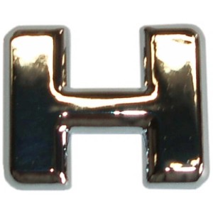 Adesivo 3D cromato lettera H, 3 x 3 cm, per esterni.