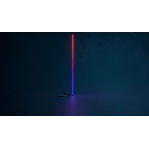 Moderne Eglo LED Stehleuchte RGBIC mit Farbwechsel für stimmungsvolle Beleuchtung.