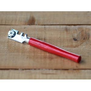 Tagliavetro Juliana con manico rosso per vetro serra, accessorio per tagli precisi.