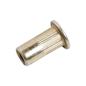 Dado a rivetto cieco LUX M3 in acciaio zincato per connessioni durature.