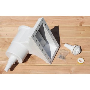 Kit écumeur à large ouverture Karibu avec buse de refoulement et ensemble de tuyaux pour piscines.