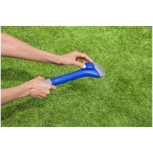 Attacco di pulizia Bestway Flowclear AquaLite per cartucce filtro piscina in azione.