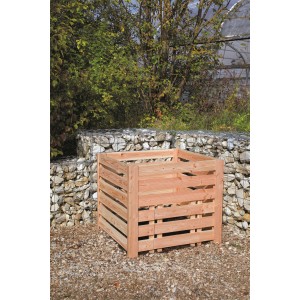 Compostiera in legno da costruzione Kreativo Douglasia, 4,5x4,5x200 cm, in giardino.