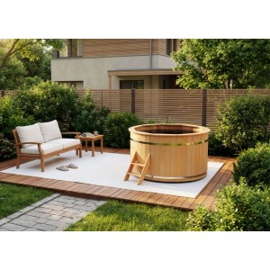 Bain nordique en bois Finntherm Bergen, Ø 180 cm, avec échelle dans le jardin.