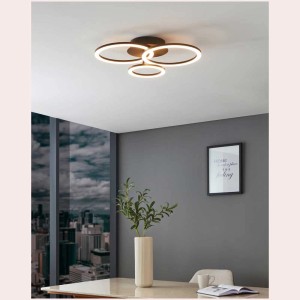 Moderna lampada da soffitto a LED Eglo Parrapos-Z, bianco-nero, con tre profili LED rotondi.