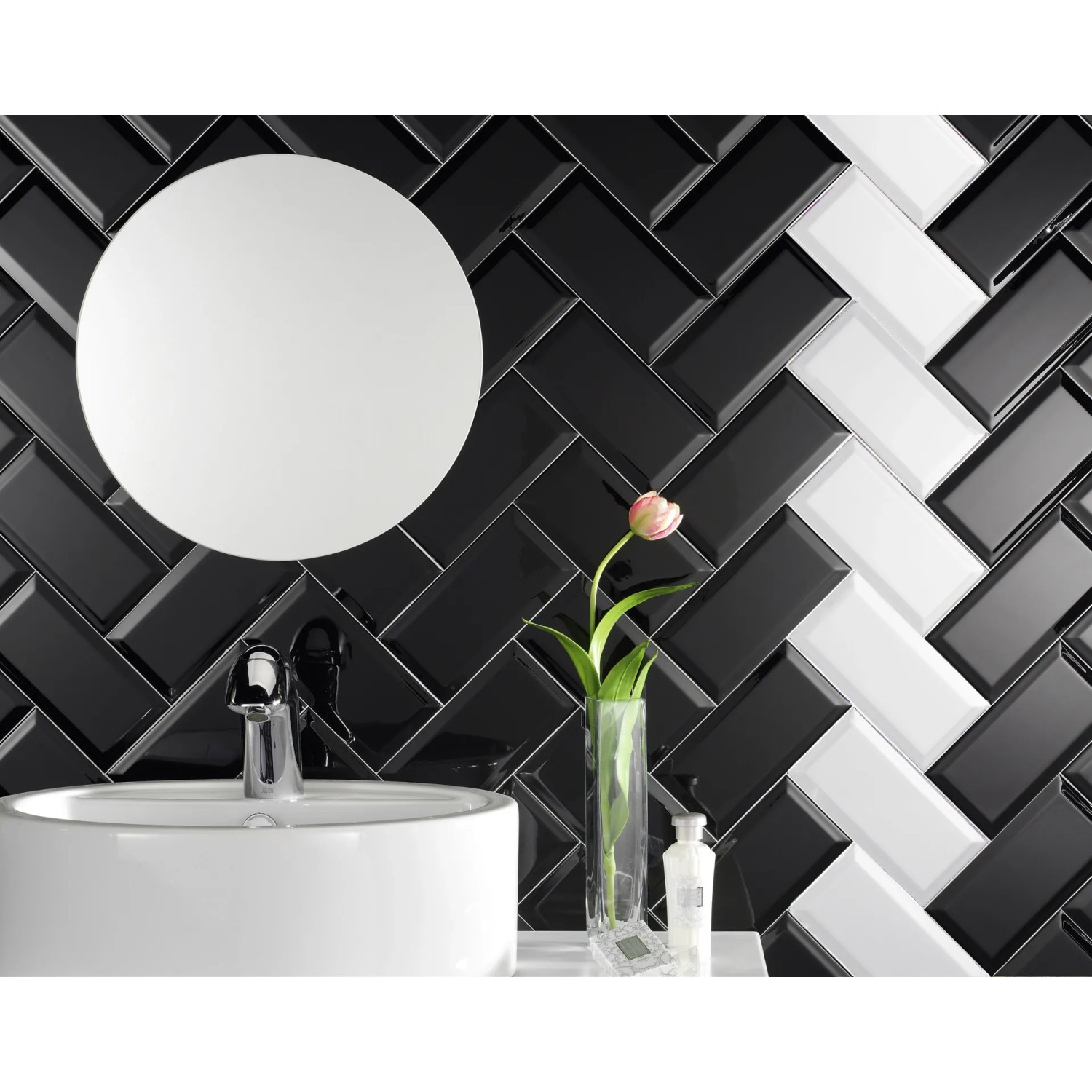 Carrelage mural Facette Metro émaillé brillant Noir 10 x 20 cm Carrelage mural Facette Metro émaillé brillant Noir 10 x 20 cm