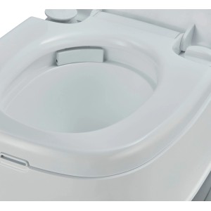 Enders WC da campeggio Mobil WC Supreme, dettaglio del sedile WC bianco.