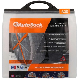 AutoSock aide d'urgence hiver groupe 830 dans un sac de transport transparent.