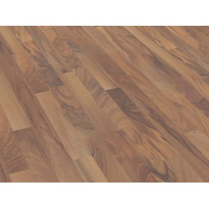 Sol stratifié foncé aspect noyer avec finition mate naturelle et structure bois.