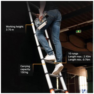 Scala telescopica Batavia Giraffe Air Premium, alluminio, 2,93 m, con persona sui gradini.