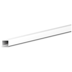 Goulotte de câblage blanche 16x16 mm, longueur 2 m, avec couvercle amovible pour faciliter le passage des câbles.