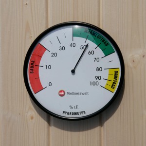 Hygromètre de précision Weka pour mesurer l'humidité dans le sauna.