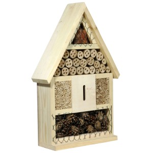 Hôtel à insectes Basel FSC® en pin, rempli de matériaux naturels pour aider à la nidification.
