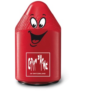 Roter Caran d'Ache Doppelspitzer aus Plastik mit Gesicht für Blei- und Farbstifte.