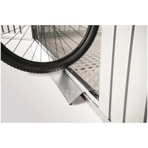 Rampe de seuil pour abris de jardin avec vélo, facilite l'entrée.