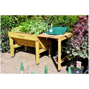 Tavolo da giardinaggio VegTrug in legno, 60x76x80 cm, con aiuola rialzata e attrezzi.