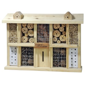 Hôtel à insectes en bois Landsitz Superior avec garniture naturelle pour abeilles sauvages, coccinelles et autres insectes.