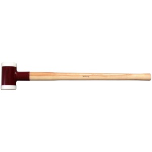 Mazzuola in nylon (90 cm, 5,5 kg) con manico in hickory e corpo in acciaio per colpi precisi.
