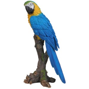 Dekorativer Vivid Arts Gelbbrust-Ara für den Garten, 38,7 cm hoch.