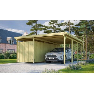 Carport singolo Weka con ripostiglio e auto. Struttura in legno con tetto piatto e pannelli in PVC.