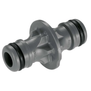 Raccord Gardena pour connecter des tuyaux d'arrosage de différentes tailles.