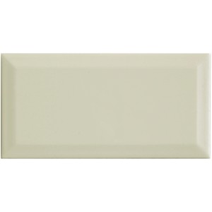 Carrelage mural brillant crème style métro avec bord biseauté, 10x20 cm.