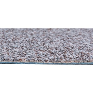 Gros plan : Moquette Andiamo Antwerpen, marron-gris, au mètre. Structure et couleur bien visibles.