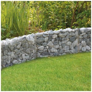 Panier de gabion Belissa Leonardo comme limite de propriété avec des pierres grises dans le jardin.