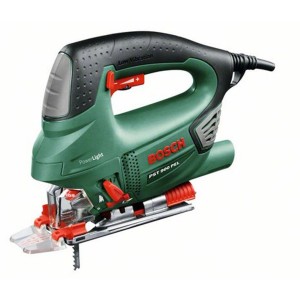 Seghetto alternativo Bosch PST 900 PEL: Seghetto compatto verde/nero con PowerLight per tagli precisi.
