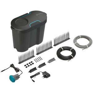 Kit d'arrosage vacances Gardena avec réservoir d'eau, pompe, tuyaux et accessoires pour jusqu'à 36 plantes.