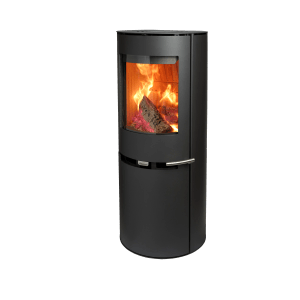 Poêle à bois Aduro 9.8 noir en acier, 8 kW, avec automatique et bois qui brûle.